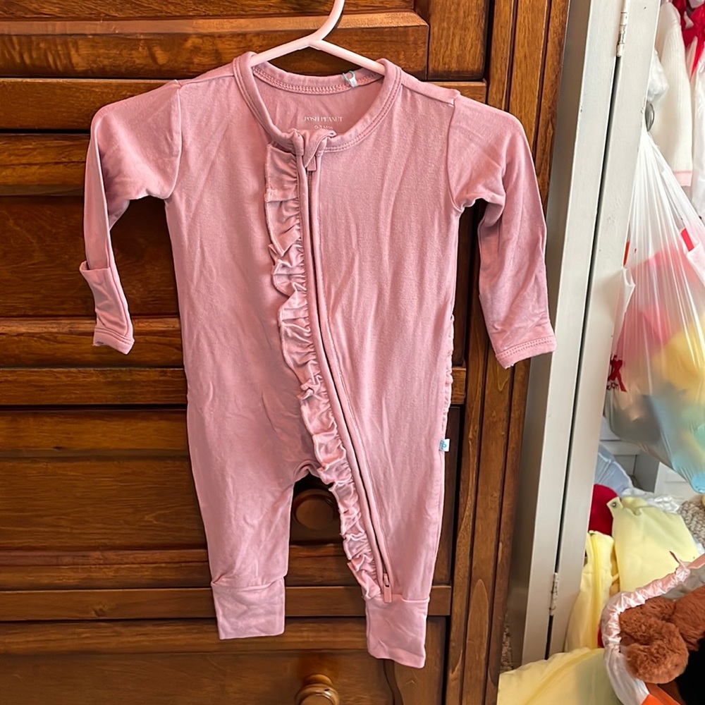 NWT Posh Peanut 0-3M bodysuit with ruffle butt
